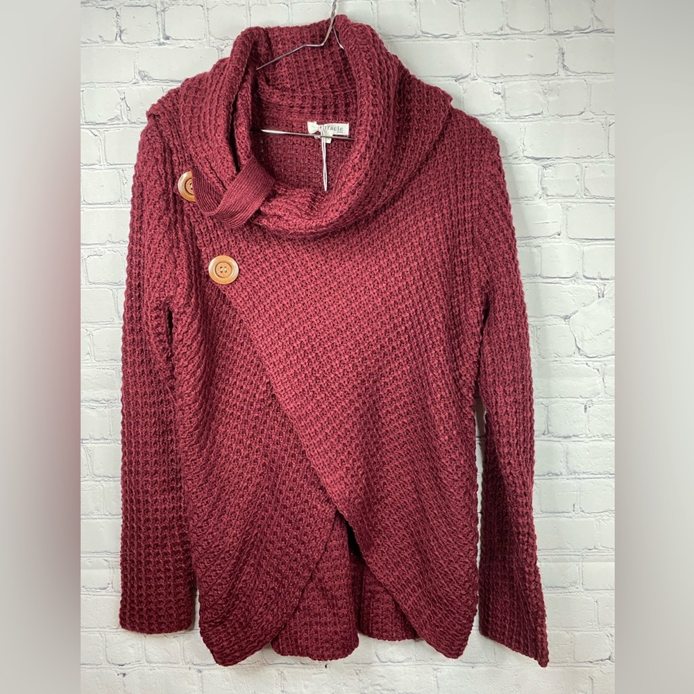 Miracle knit sweater in beautiful cranberry color. Size M/L
